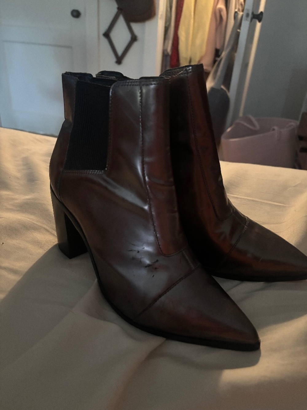 SCHUTZ Happy Metallic Leather Pointed Toe Chelsea Boots